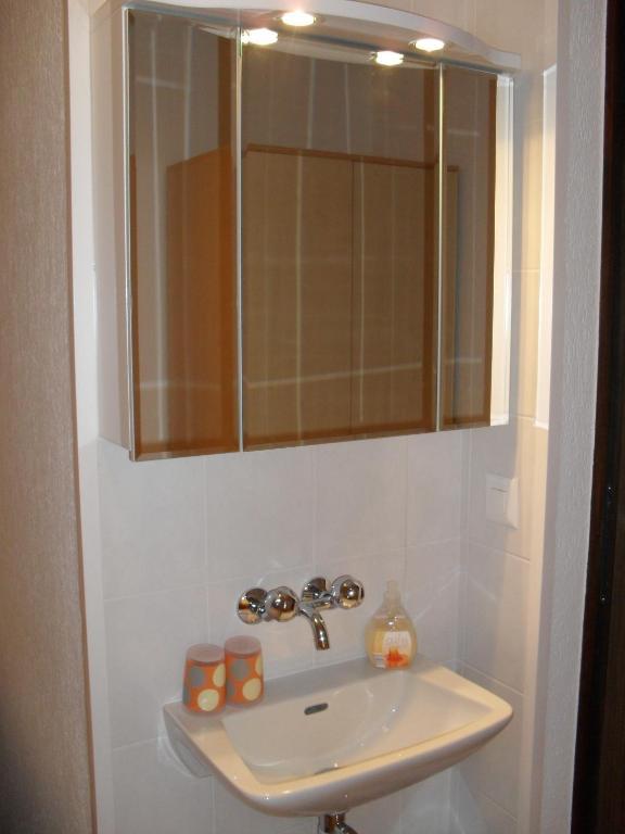 Hotel Edelweiss フルーリンゲン エクステリア 写真